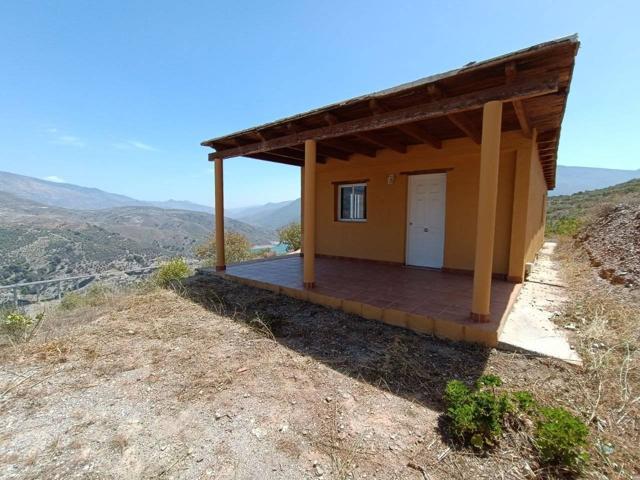 Casa de campo en venta en Pinos del Valle photo 0