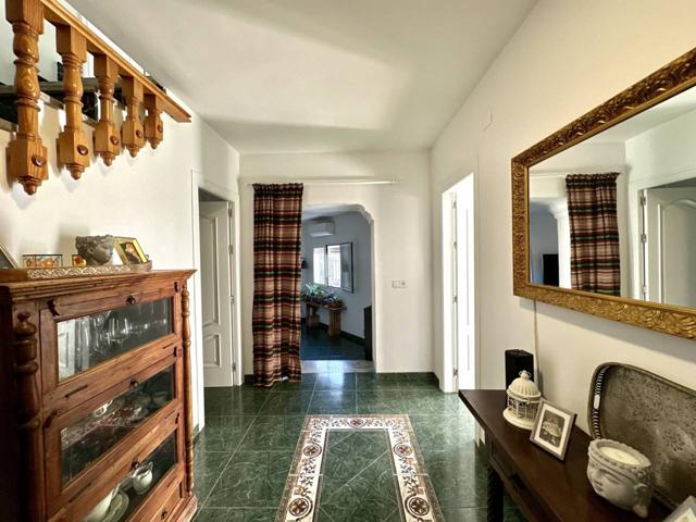 Casa en Vélez de Benaudalla, zona del colegio. photo 0