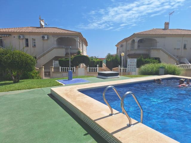 Bungalow de 2 dormitorios 1 baño en Planta Alta en Torreblanca, Torrevieja (Alicante) photo 0