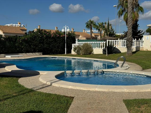 Amplio Dúplex en Orihuela Costa con Jardín y Piscina Comunitaria photo 0