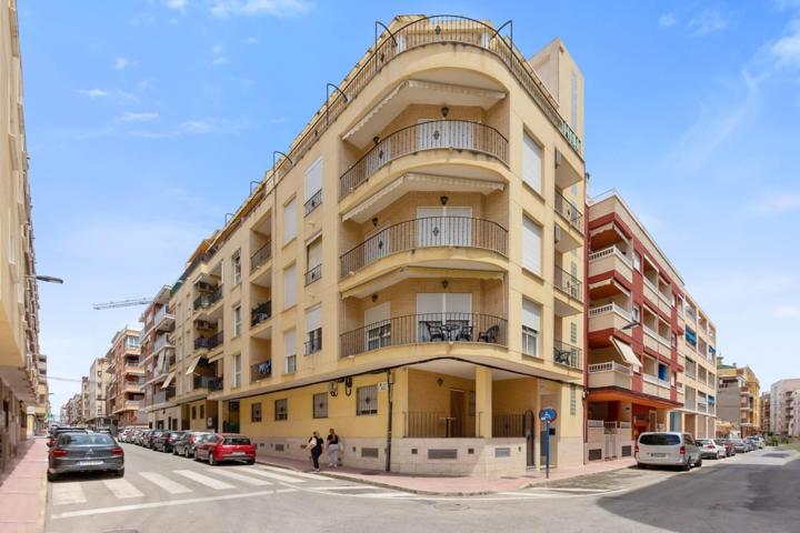 APARTAMENTO DE 3 DORMITORIOS A 250 METROS DE LA PLAYA DEL CURA EN TORREVIEJA (ALICANTE) photo 0