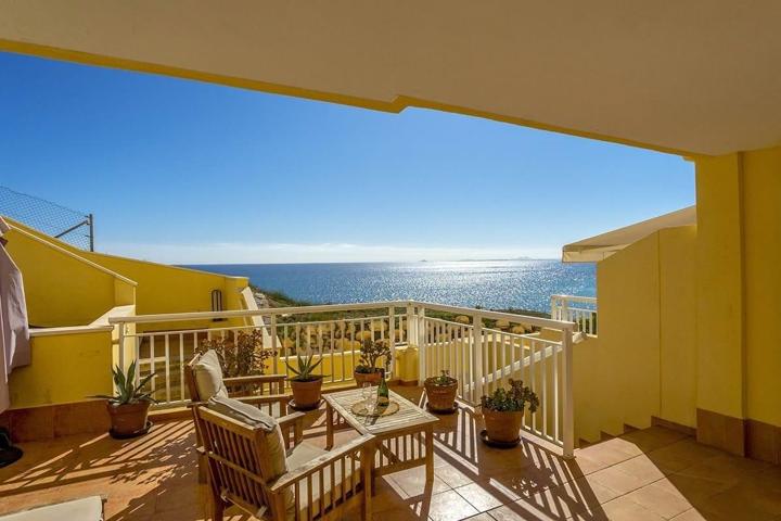 APARTAMENTO DE 4 DORMITORIOS 2 BAÑOS EN ORIHUELA COSTA (DEHESA DE CAMPOAMOR) photo 0