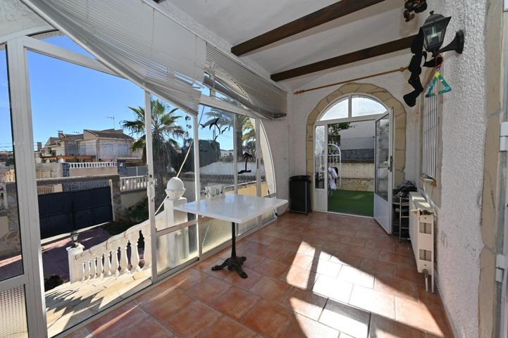 SE VENDE CHALET ADOSADO EN LOS BALCONES (ORIHUELA COSTA) photo 0