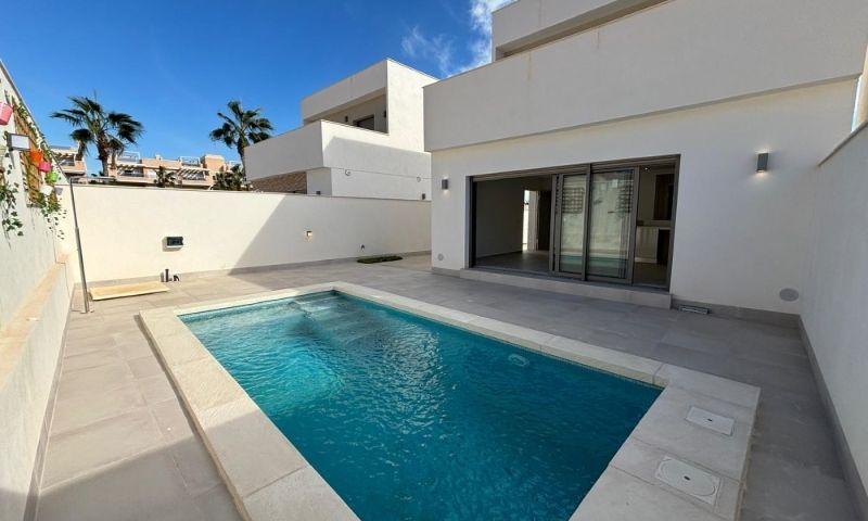 CHALET ADOSADO DE 3 DORMITORIOS 2 BAÑOS EN LA ZENIA (ORIHUELA COSTA ) photo 0