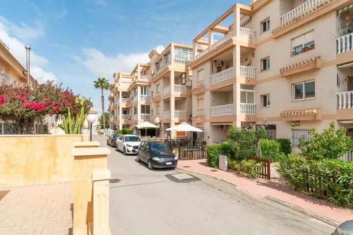 ATICO ORIENTADO AL SUR CON 3 DORMITORIOS Y GARAJE DOBLE EN PLAYA FLAMENCA photo 0