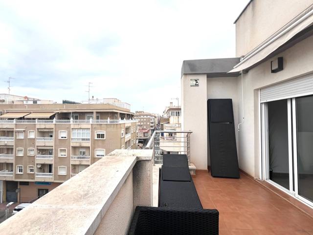 APARTAMENTO DE 3 DORMITORIOS 2 BAÑOS EN TORREVIEJA photo 0