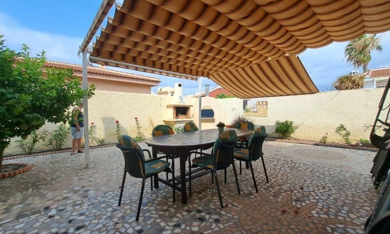 Chalet Independiente con Parcela de 500 m² en Ciudad Quesada (Alicante ) photo 0