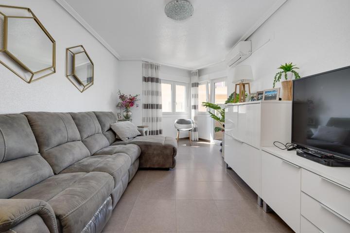 APARTAMENTO DE 3 DORMITORIOS Y 2 BAÑOS A SOLO 200 METROS DE PLAYA DEL CURA EN TORREVIEJA (ALICANTE) photo 0