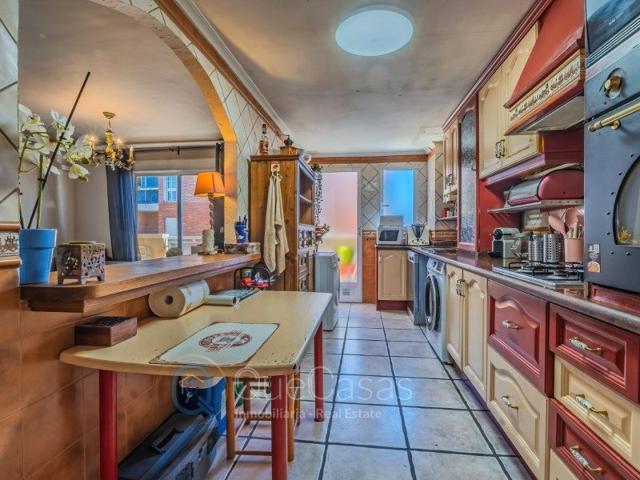 APARTAMENTO DE 3 DORMITORIOS Y 2 BAÑOS EN TORREVIEJA (ALICANTE) photo 0