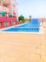 Amplio bungalow en La Florida ( Orihuela Costa ) con 2 dormitorios, solárium y piscina photo 0
