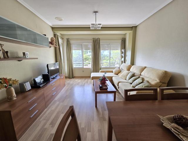 Impecable apartamento de 3 dormitorios y 2 baños – ¡Listo para entrar a vivir! en los Montesinos ( Alicante ) photo 0