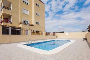 Apartamento en Torrevieja de 2 dormitorios 1 baño en Torrevieja: sol, mar y calidad de vida todo el año 🌞🏖️ photo 0