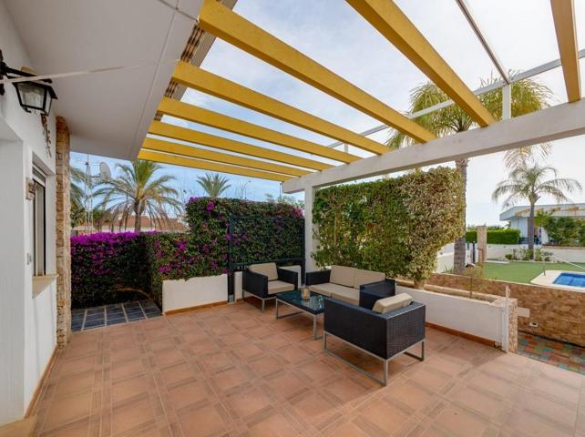 SE VENDE CASA EN MIL PALMERAS (ORIHUELA COSTA) CON GRAN TERRAZA photo 0