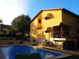 CHALET INDEPENDIENTE CON PISCINA photo 0