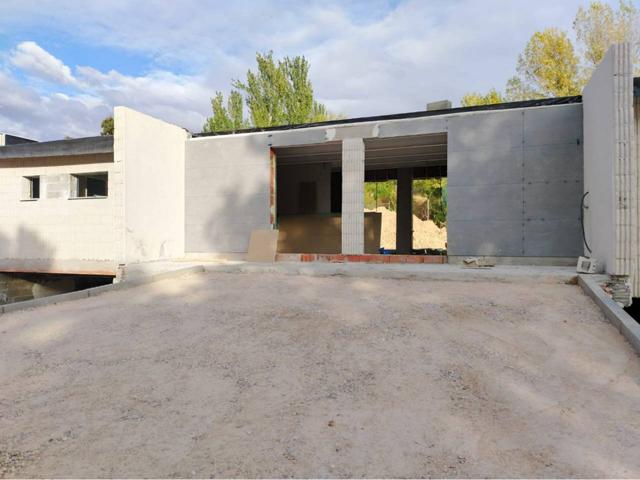 CHALET UNIFAMILIAR EL CASAR URB. EL COTO photo 0