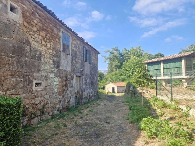 Casa En venta en Brión photo 0