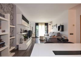 Piso en Venta en Mollet photo 0