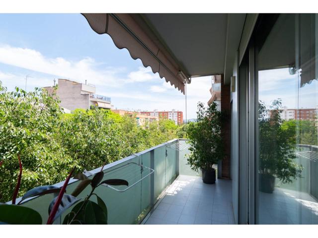 Piso en venta en Mollet photo 0