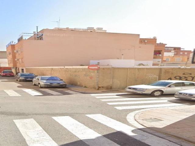 Terreno en venta en Almería Capital photo 0