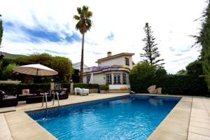 Chalet 6d en Urb. EL PUNTAL-Padul photo 0