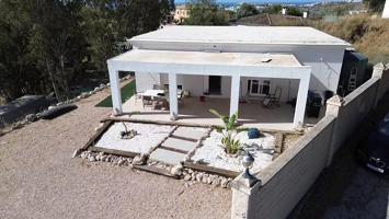 Impresionante casa-villa independiente ubicada en Cerros Del Aguila, Mijas Costa. photo 0