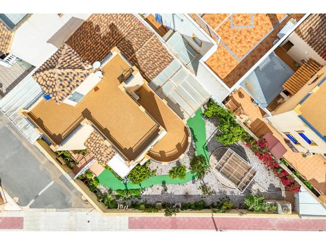 🌅 Chalet Panorámico en Orihuela Costa – Privacidad, Estilo y Vistas al Mar por 299.000 € photo 0