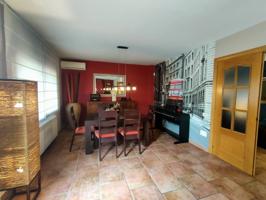 Casa adosada en venta en Sils photo 0