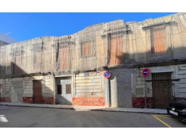 Venta de solar urbano de 645m2 listo para construir en Ribarroja (Valencia) photo 0