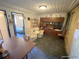Venta de vivienda - para reformar - con potencial, tres habitaciones y ascensor, en el Cabanyal (Valencia) photo 0