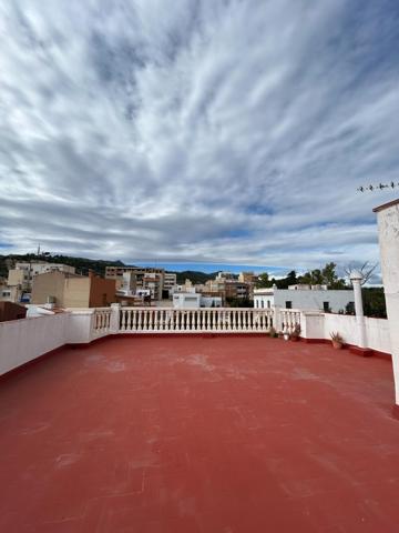 Chalet independiente en venta La rapita photo 0