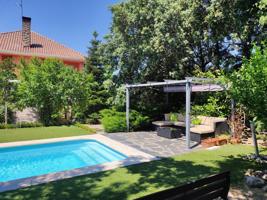 Casa En venta en Calle Flor De Los Almendros, Mojadillas - Parque De Las Infantas - El Paraiso, Valdemorillo photo 0