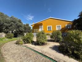 Casa En venta en Avenida De La Pizarrera, Valdemorillo Pueblo, Valdemorillo photo 0