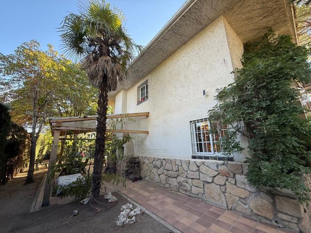 Casa En venta en La Canaleja, Galapagar photo 0