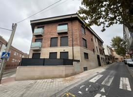 Dúplex En alquiler en Calle De Las Matas, Casa Amarilla, Galapagar photo 0