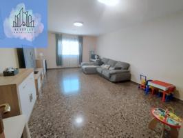 Amplio y Moderno Piso en Benaguasil, Valencia - Ideal para Familias photo 0