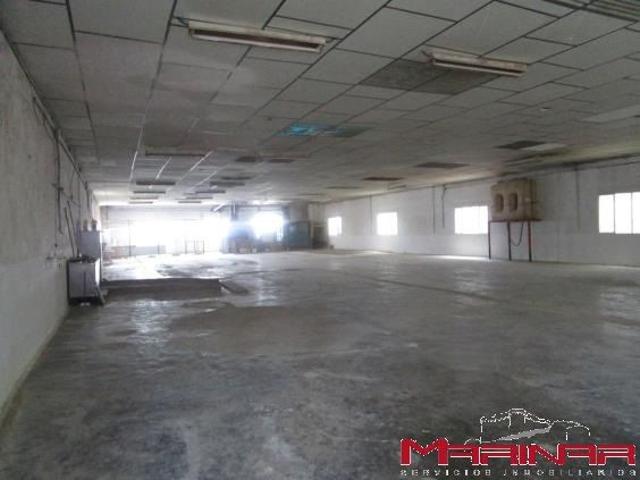 Nave Industrial En venta en Centro, Borox photo 0