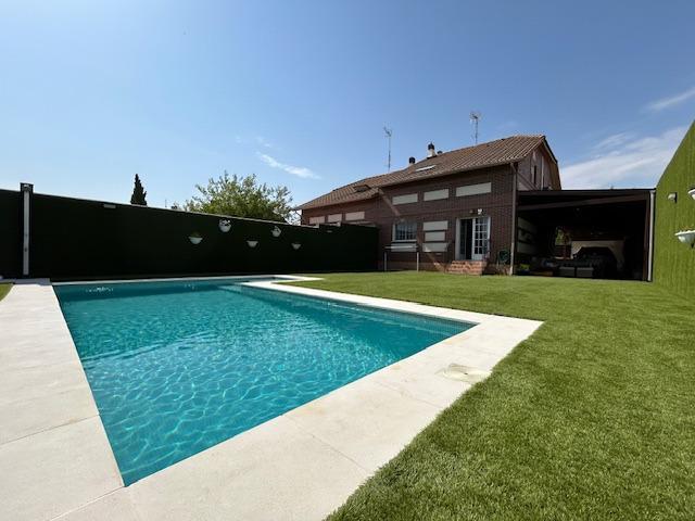 CHALET PAREADO EN SESEÑA , TORRECASTILLO. photo 0