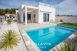Casa En venta en Pinar De Campoverde, Pilar De La Horadada photo 0