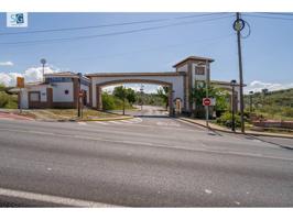 ¿Quieres construir el chalet de tus sueños en un entorno natural y muy próximo a Granada? photo 0