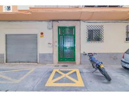 Te presentamos este inmueble situado junto a la calle principal del Barrio de La Chana photo 0