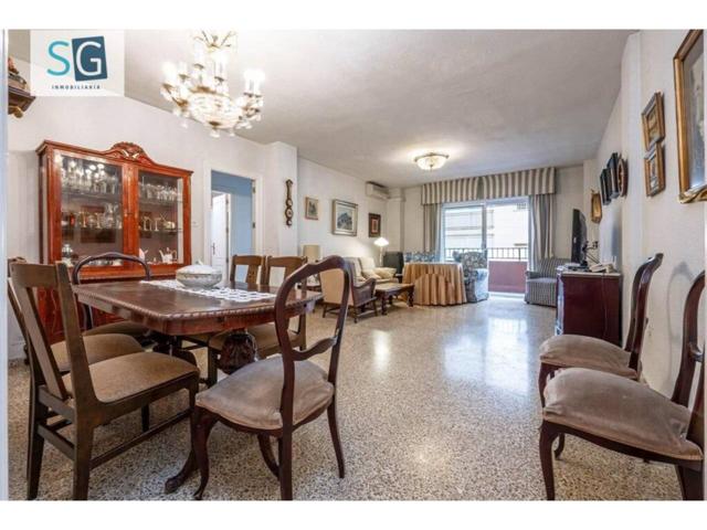 Ofrecemos este espectacular piso, junto a nuestra querida Plaza de Gracia photo 0