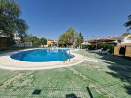 OCASIÓN!! GRAN CHALET ADOSADO CON PISCINA COMUNITARIA!!! photo 0
