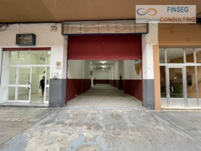 Venta de Local Comercial en Gandia photo 0