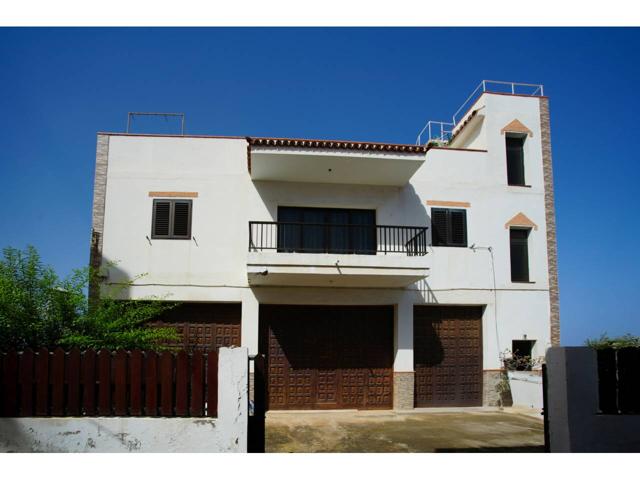 CASA INDEPENDIENTE EN LA CENTINELA, LA MEJOR UBCACIÓN DE ICOD DE LOS VINOS photo 0