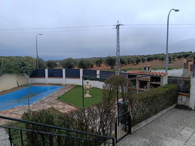 Casa En venta en Ontígola photo 0