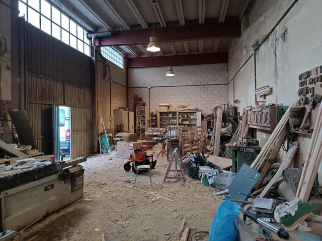 Se vende Carpintería en Pabellón en Basauri-San Miguel photo 0