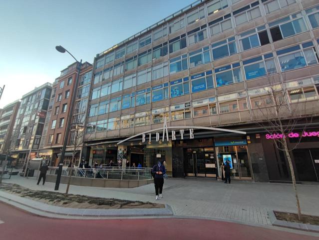 Oficina con Mucha luz Natural en Deusto photo 0