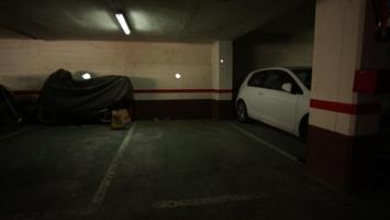 Exclusiva venta de garaje en Basauri-Basozelai-Ayuntamiento photo 0
