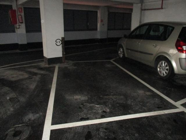 Plaza De Parking en venta en Basauri de 9 m2 photo 0