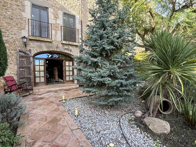 Casa En venta en La Tallada d'Empordà photo 0